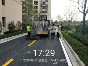 萬科公園達(dá)到飛揚(yáng)道路劃線項(xiàng)目完工