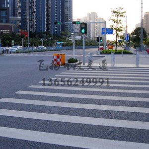 說一說蘇州道路劃線劃分為哪些？對應(yīng)表示什么？